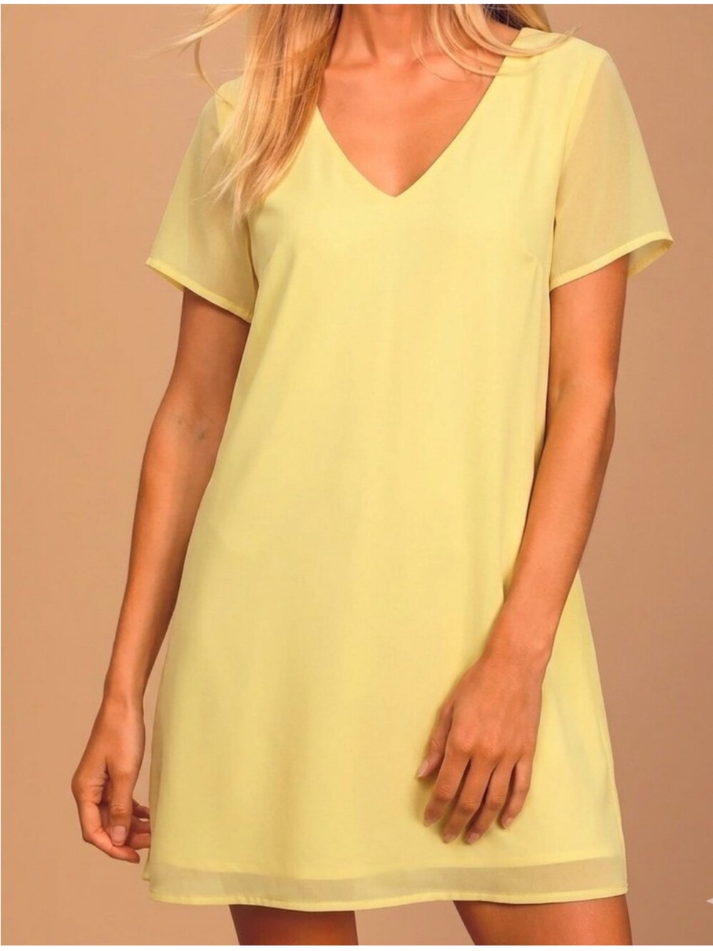 Lulus Freestyle Yellow Chiffon Shift Dress V-Neck Short Sleeve Mini Size L NWT